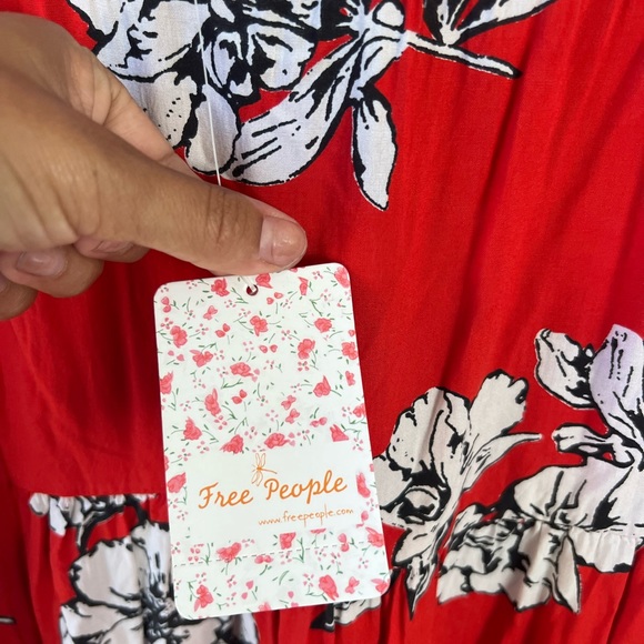 Free people red dress, new with tags,  low back floral print. - Picture 5 of 9